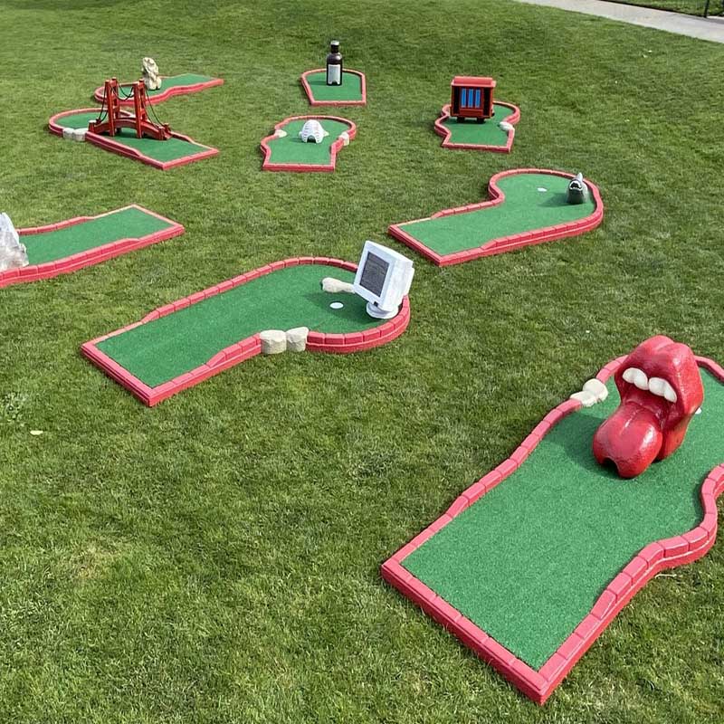 ⛳ Mini Outdoor Golf – Bring the Fun of the Green Anywhere!