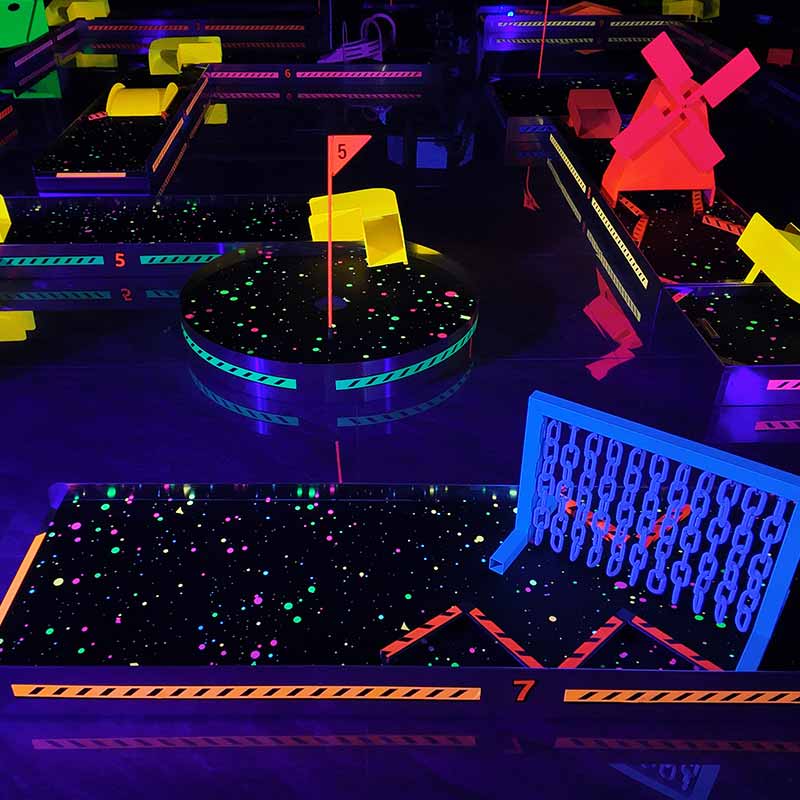 Commercial Glow Mini Golf Course